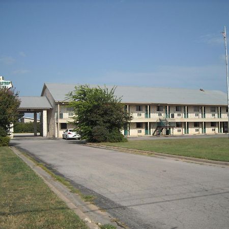 Bastrop Inn Exterior foto